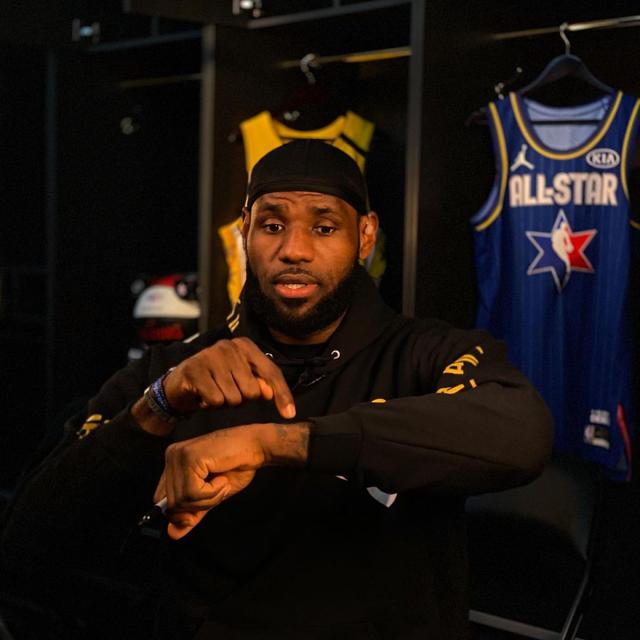 马杜埃凯：我还未达到赛季最佳状态，阿尔特塔是世界顶尖教练（马杜埃凯称尚未达赛季巅峰，盛赞阿尔特塔为世界级名帅）